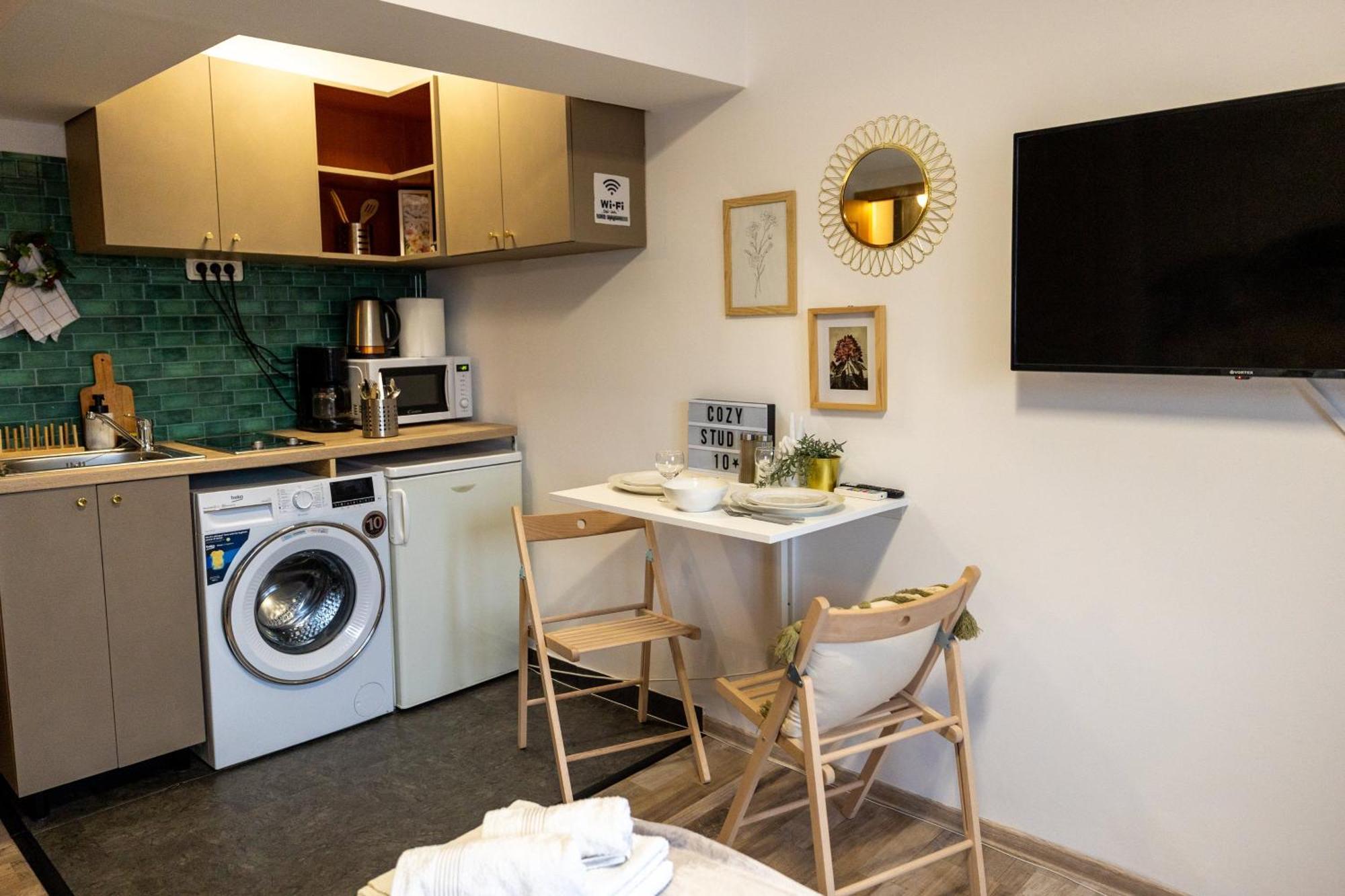 Cozy Studio Retreat - Quiet, Premium Stay Timisoara Esterno foto