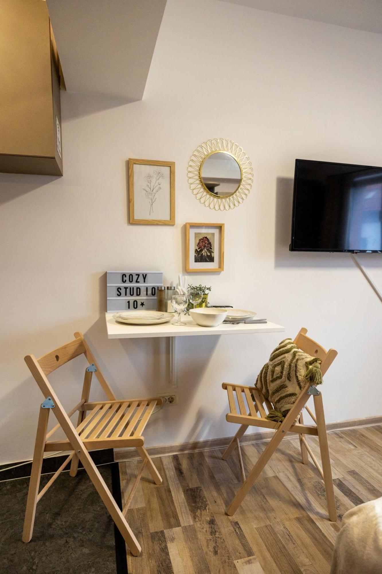 Cozy Studio Retreat - Quiet, Premium Stay Timisoara Esterno foto