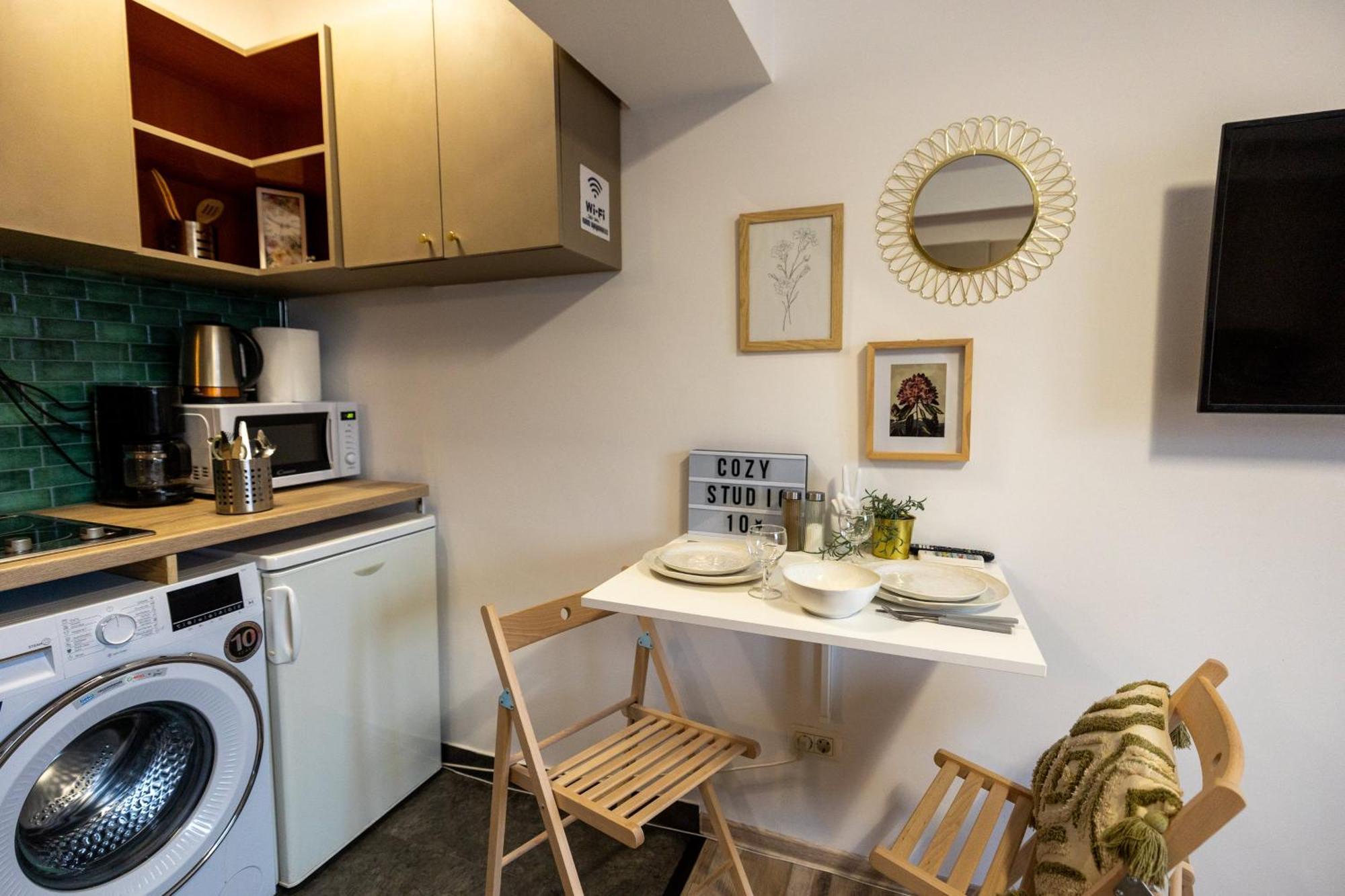 Cozy Studio Retreat - Quiet, Premium Stay Timisoara Esterno foto